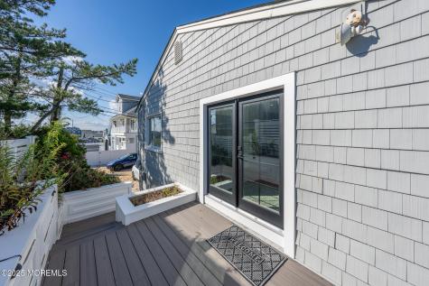 14 Falls Road Mantoloking NJ 08738