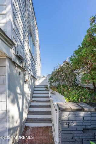 14 Falls Road Mantoloking NJ 08738