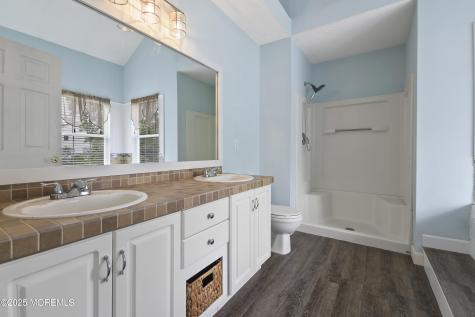 95 Madison Court Tinton Falls NJ 07712
