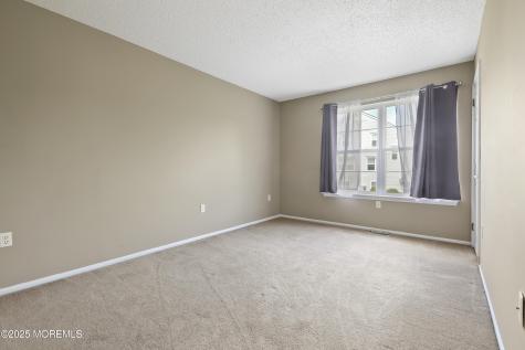 95 Madison Court Tinton Falls NJ 07712