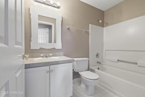 95 Madison Court Tinton Falls NJ 07712