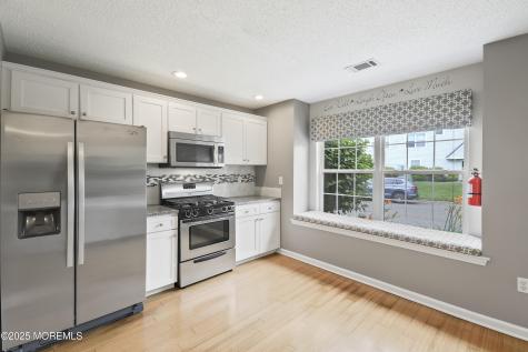 95 Madison Court Tinton Falls NJ 07712