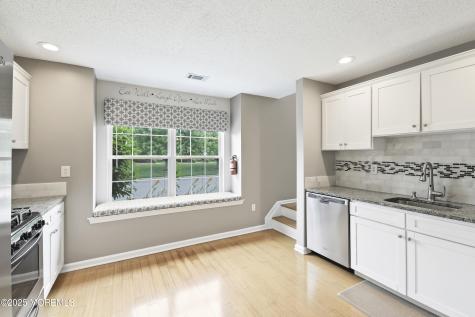 95 Madison Court Tinton Falls NJ 07712