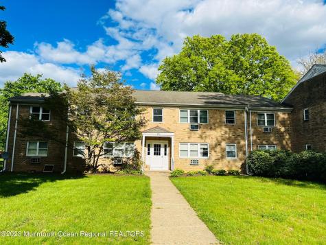 14 Windsor Terrace Freehold NJ 07728