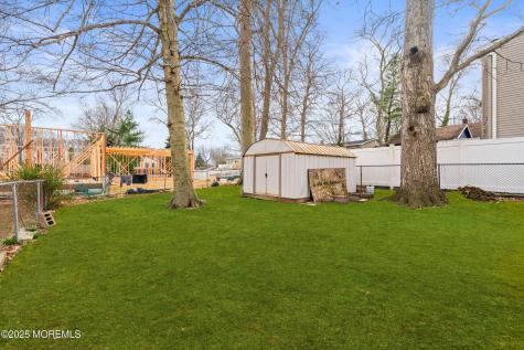 456 Harnell Avenue Oakhurst NJ 07755