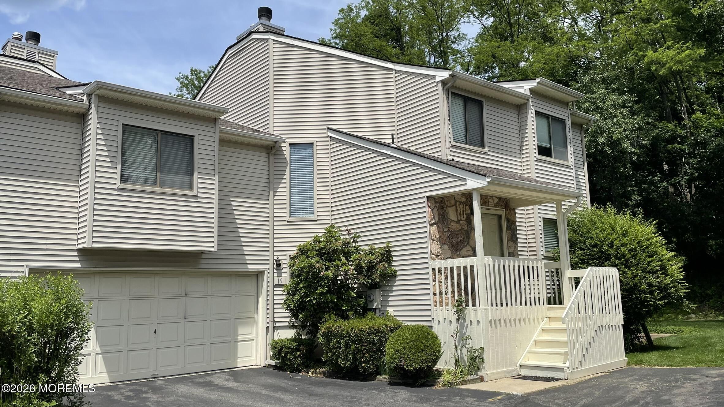 19 Clavendon Court Middletown NJ 07748