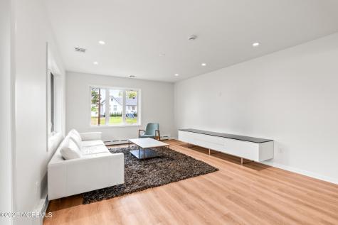 1 Wilson Avenue Oakhurst NJ 07755