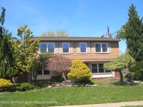 15 Cardinal Court Marlboro NJ 07746