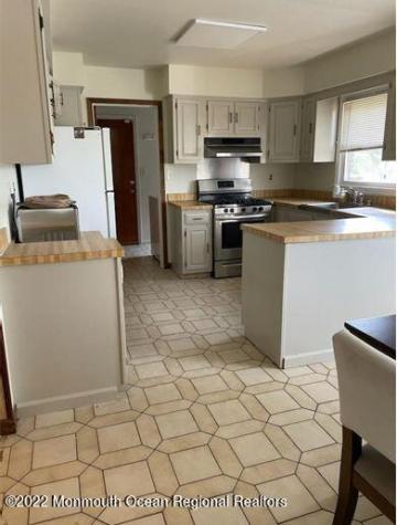15 Cardinal Court Marlboro NJ 07746