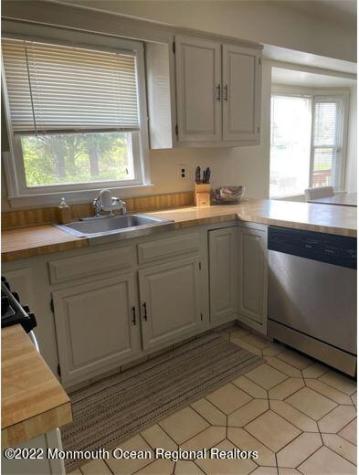 15 Cardinal Court Marlboro NJ 07746