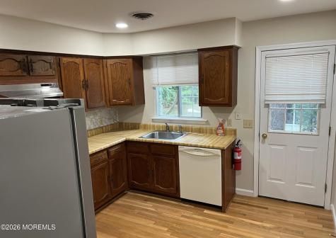 9B Portsmouth Street Whiting NJ 08759