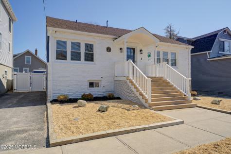 307 Asbury Avenue Ocean Gate NJ 08740