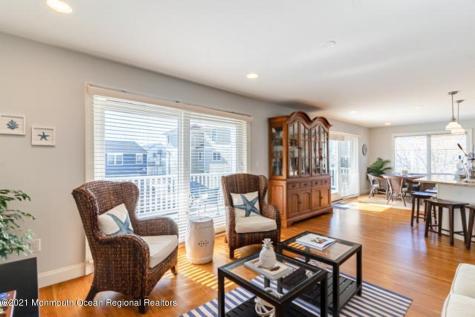 233 12th Avenue Seaside Park NJ 08752