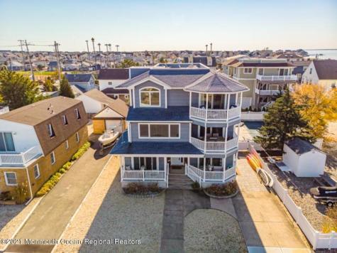 233 12th Avenue Seaside Park NJ 08752