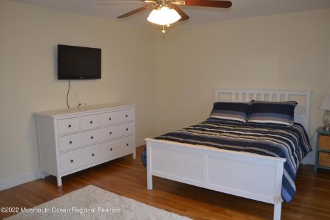 233 12th Avenue Seaside Park NJ 08752