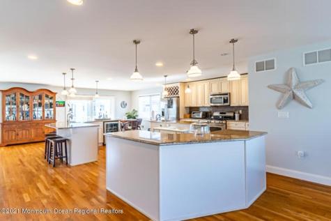 233 12th Avenue Seaside Park NJ 08752