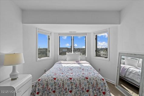30 Dune Terrace Ortley Beach NJ 08751