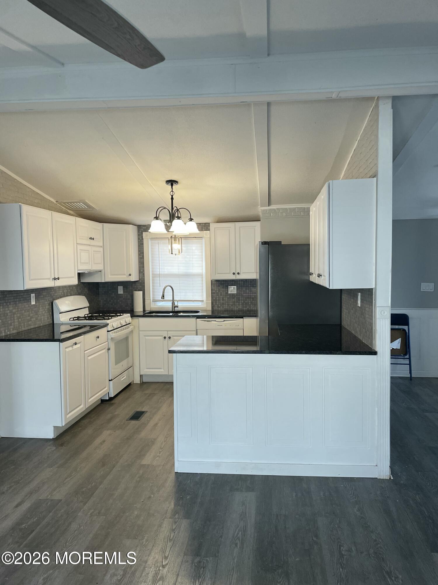 21 Forest Drive Manalapan NJ 07726