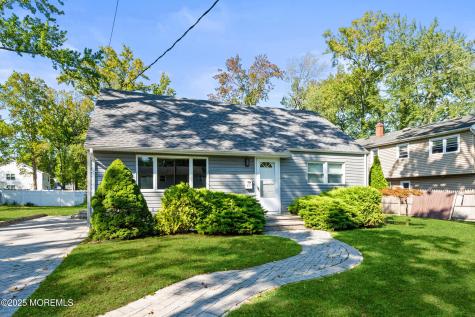 437 Redmond Avenue Oakhurst NJ 07755