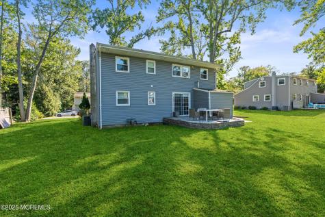 437 Redmond Avenue Oakhurst NJ 07755