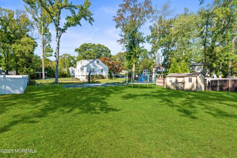 437 Redmond Avenue Oakhurst NJ 07755