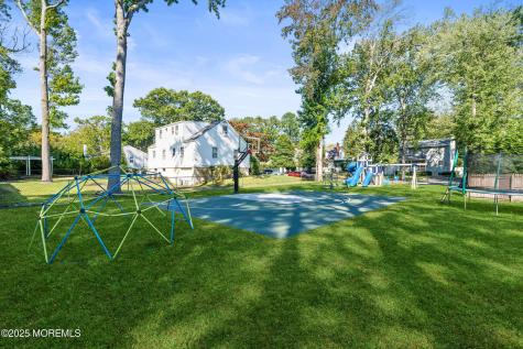 437 Redmond Avenue Oakhurst NJ 07755