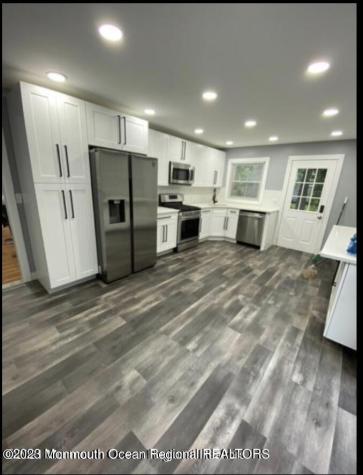 437 Redmond Avenue Oakhurst NJ 07755