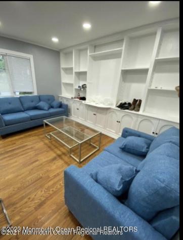 437 Redmond Avenue Oakhurst NJ 07755