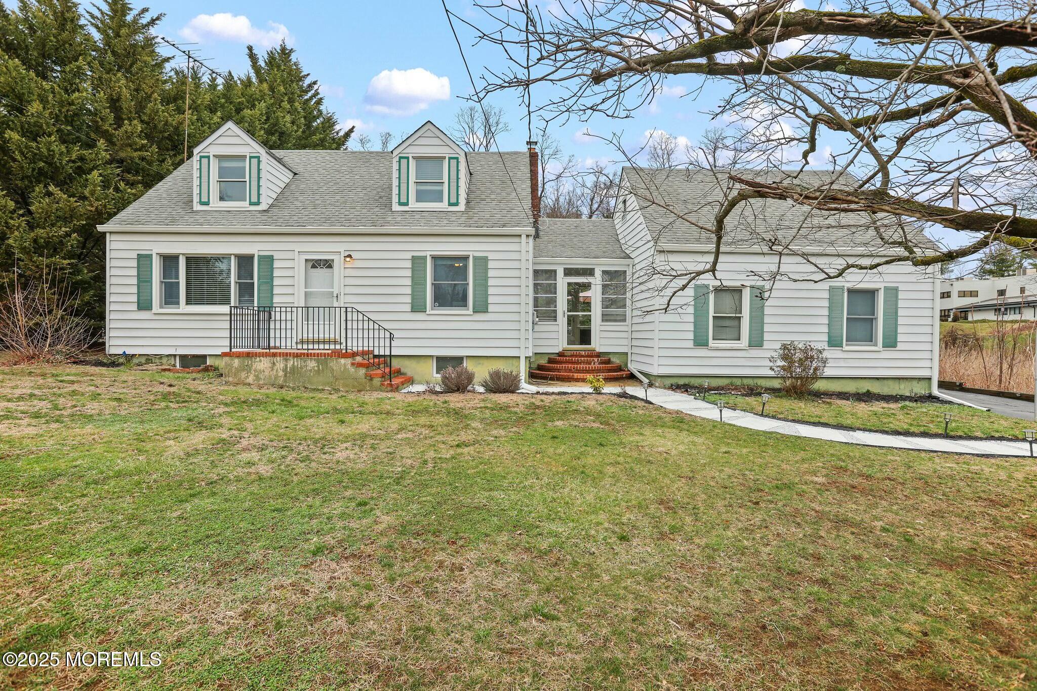 88 Oak Hill Road Red Bank NJ 07701
