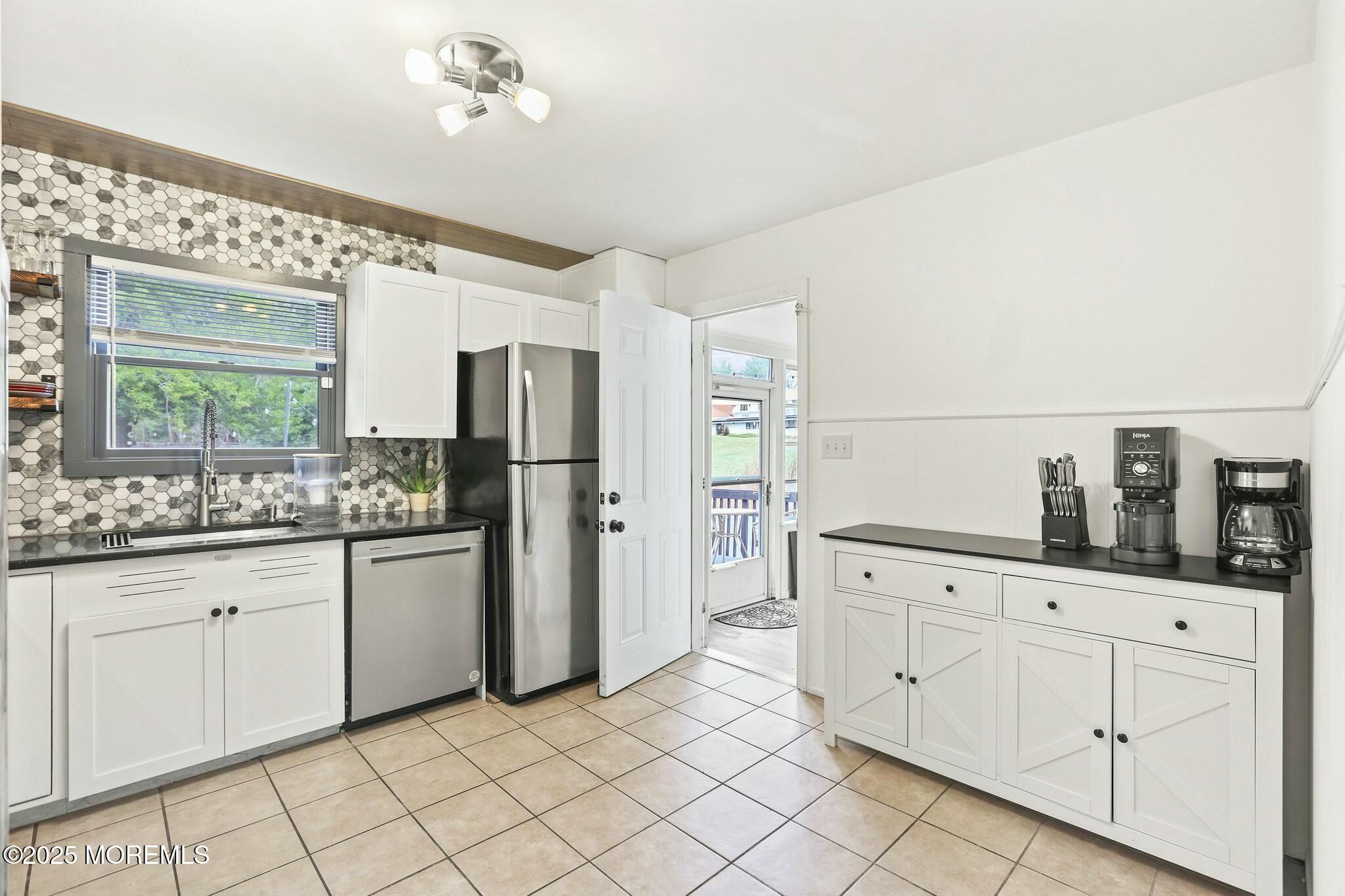 88 Oak Hill Road Red Bank NJ 07701
