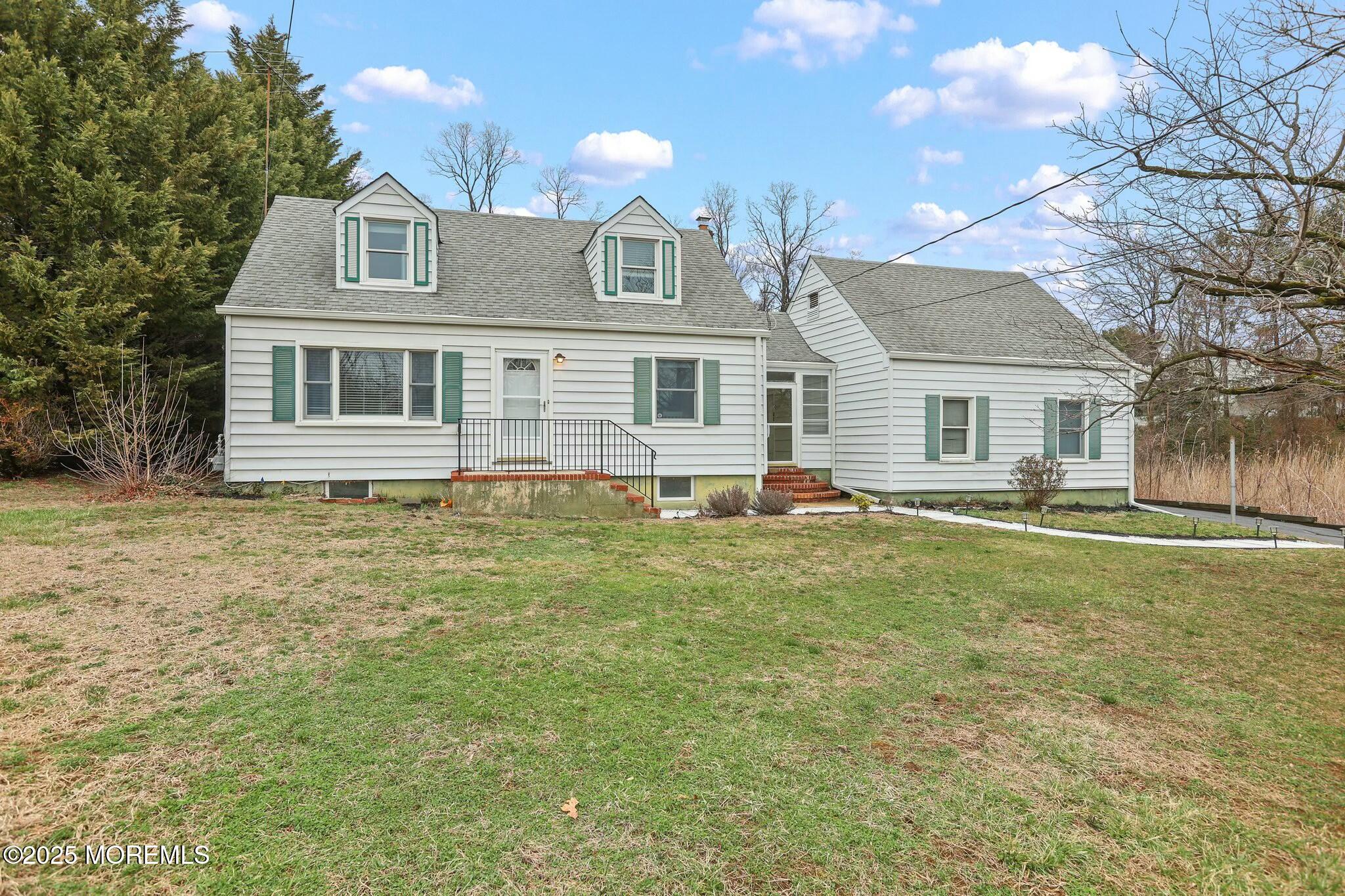 88 Oak Hill Road Red Bank NJ 07701