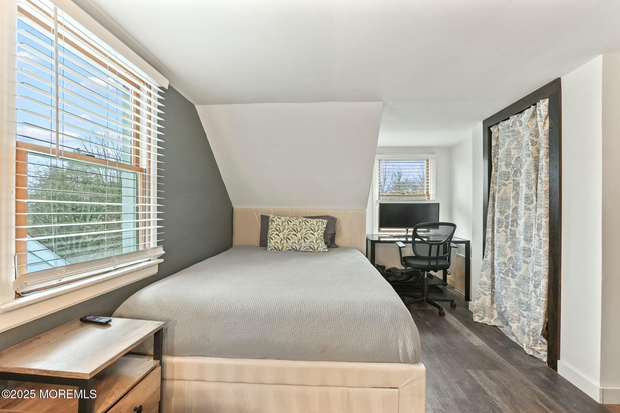 88 Oak Hill Road Red Bank NJ 07701