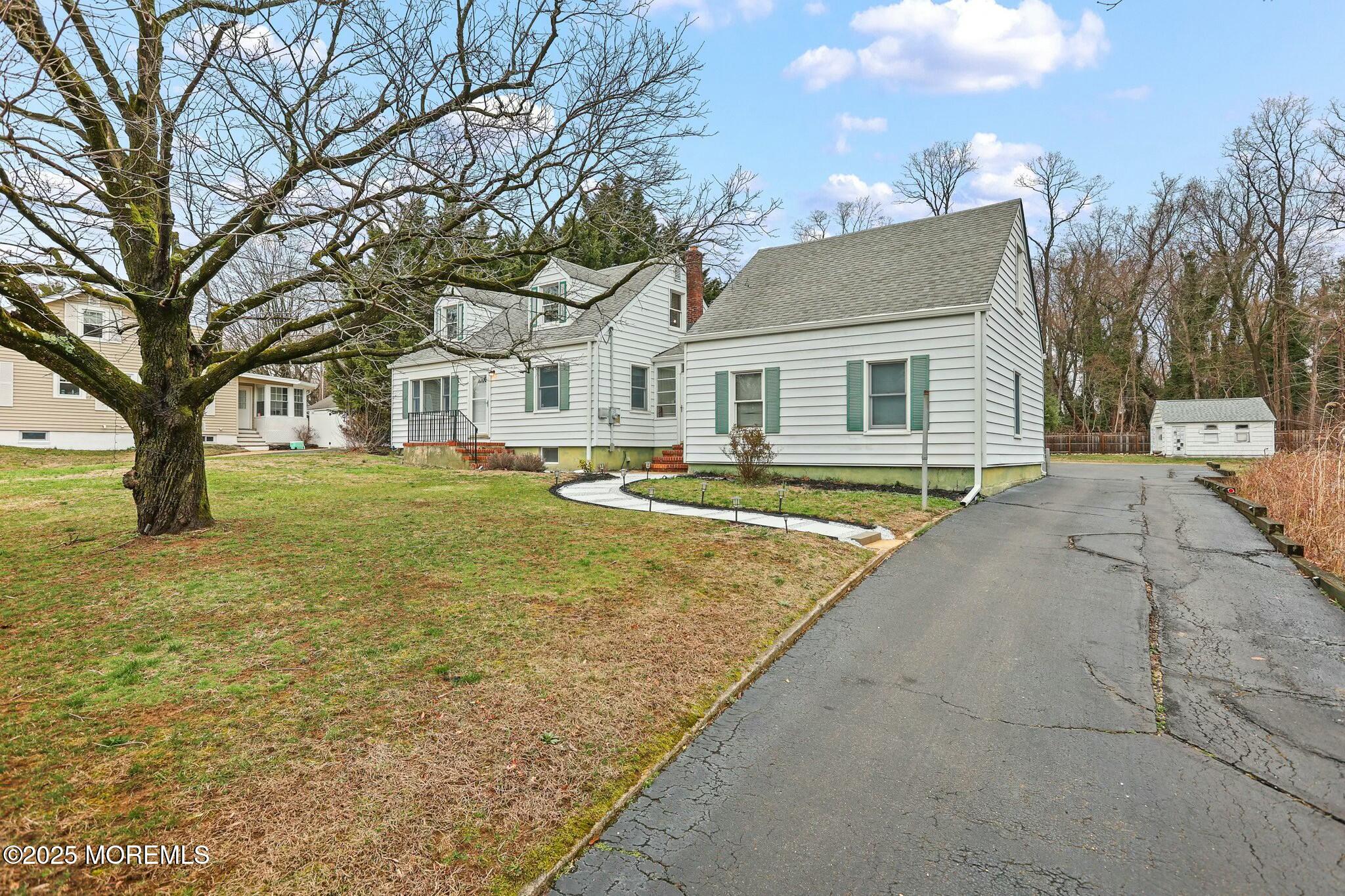 88 Oak Hill Road Red Bank NJ 07701