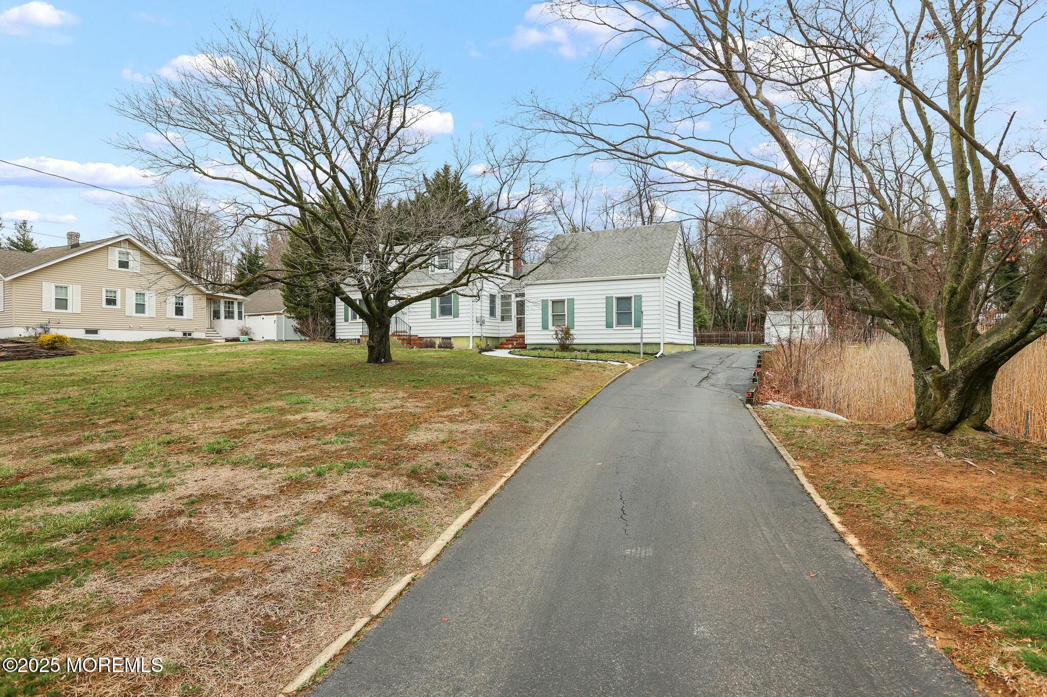 88 Oak Hill Road Red Bank NJ 07701