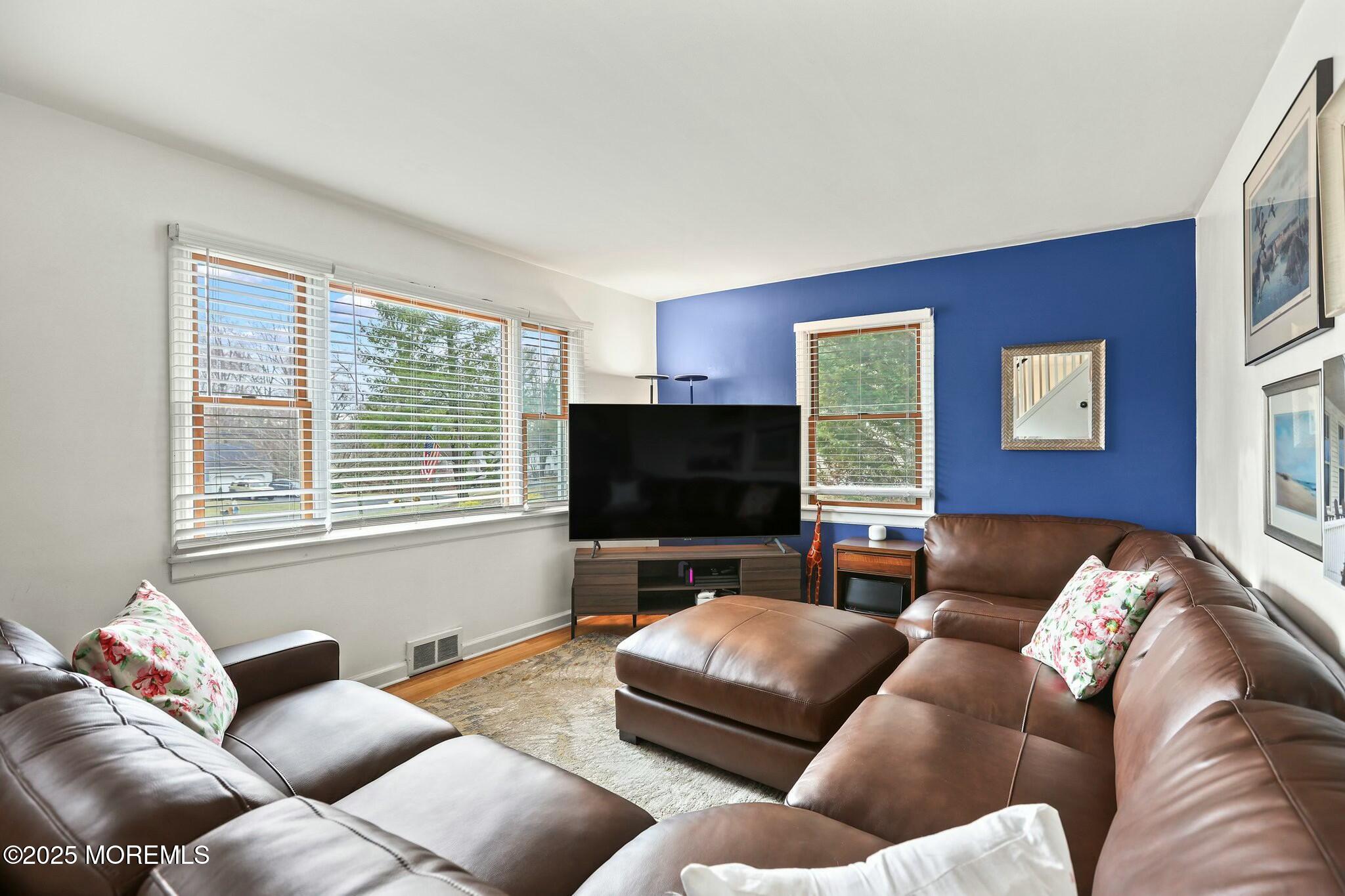 88 Oak Hill Road Red Bank NJ 07701