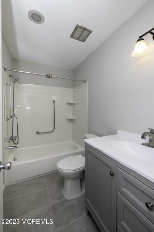 5B Auburn Court Red Bank NJ 07701