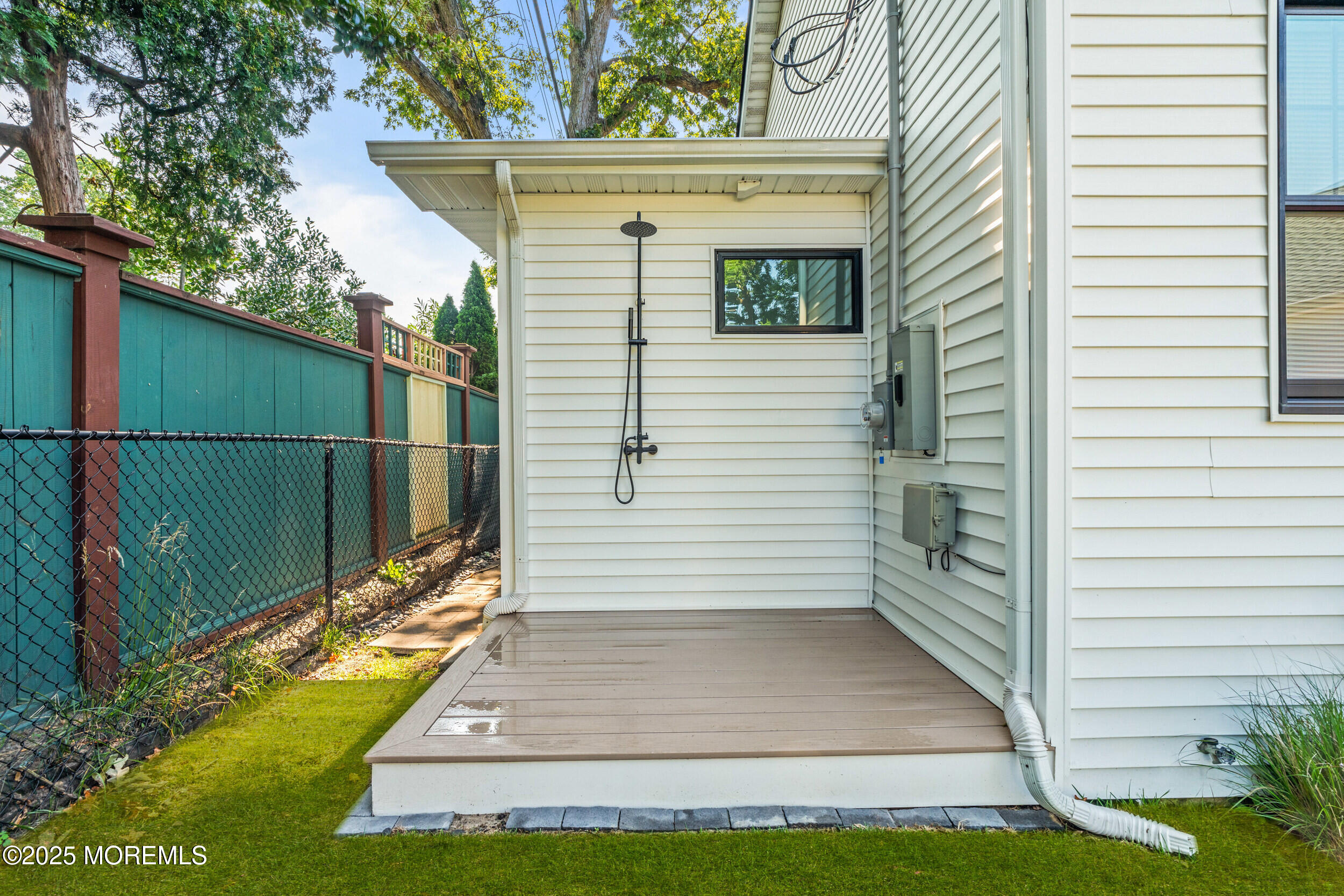 519 Laurel Avenue West Allenhurst NJ 07711