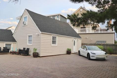 116 E Kupper Drive Mantoloking NJ 08738