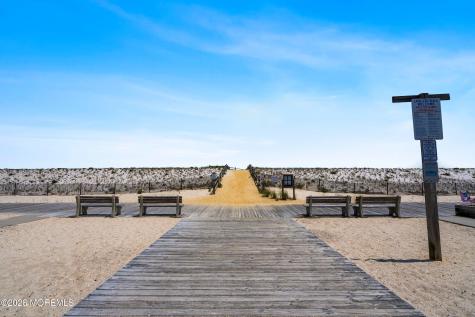 21 Brown Avenue Lavallette NJ 08735