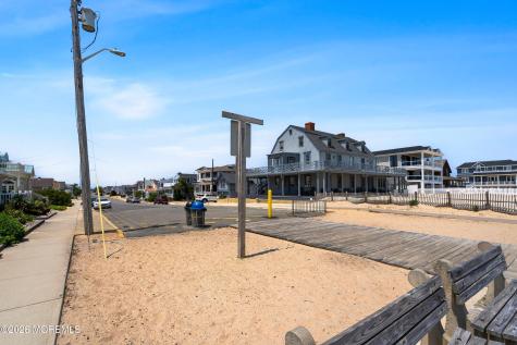 21 Brown Avenue Lavallette NJ 08735
