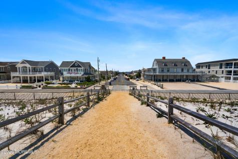 21 Brown Avenue Lavallette NJ 08735