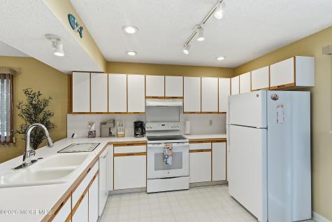 21 Brown Avenue Lavallette NJ 08735