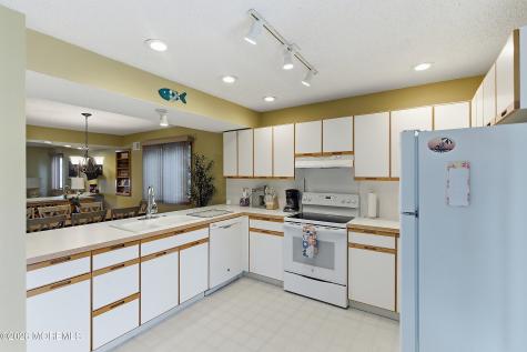 21 Brown Avenue Lavallette NJ 08735