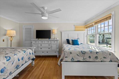 262 Sunset Lane Mantoloking NJ 08738