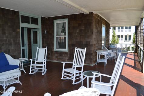 18 Bridge Avenue Bay Head NJ 08742