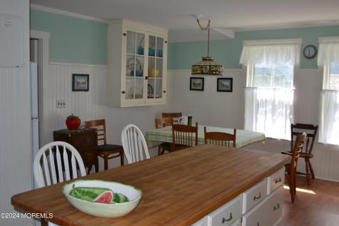18 Bridge Avenue Bay Head NJ 08742