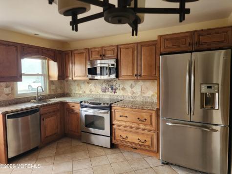 341B Canterbury Court Lakewood NJ 08701