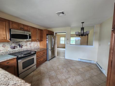 341B Canterbury Court Lakewood NJ 08701