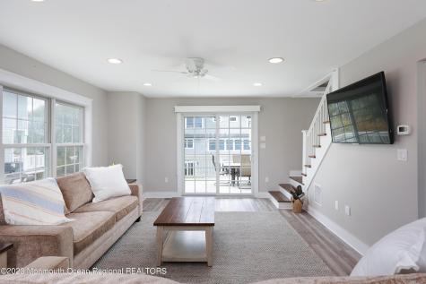 912 Ocean Avenue Mantoloking NJ 08738