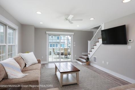 912 Ocean Avenue Mantoloking NJ 08738